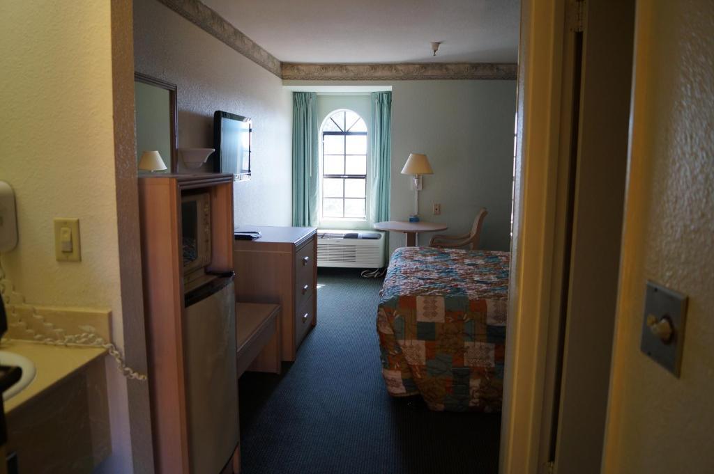 Pacific Inn Santa Cruz Room photo