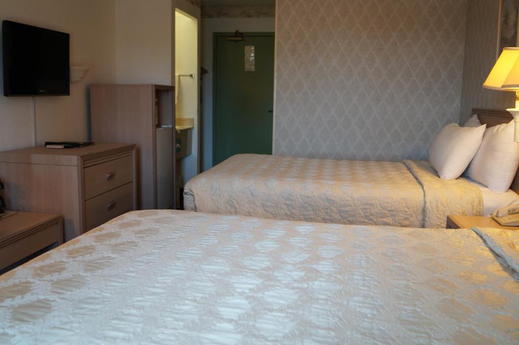 Pacific Inn Santa Cruz Room photo